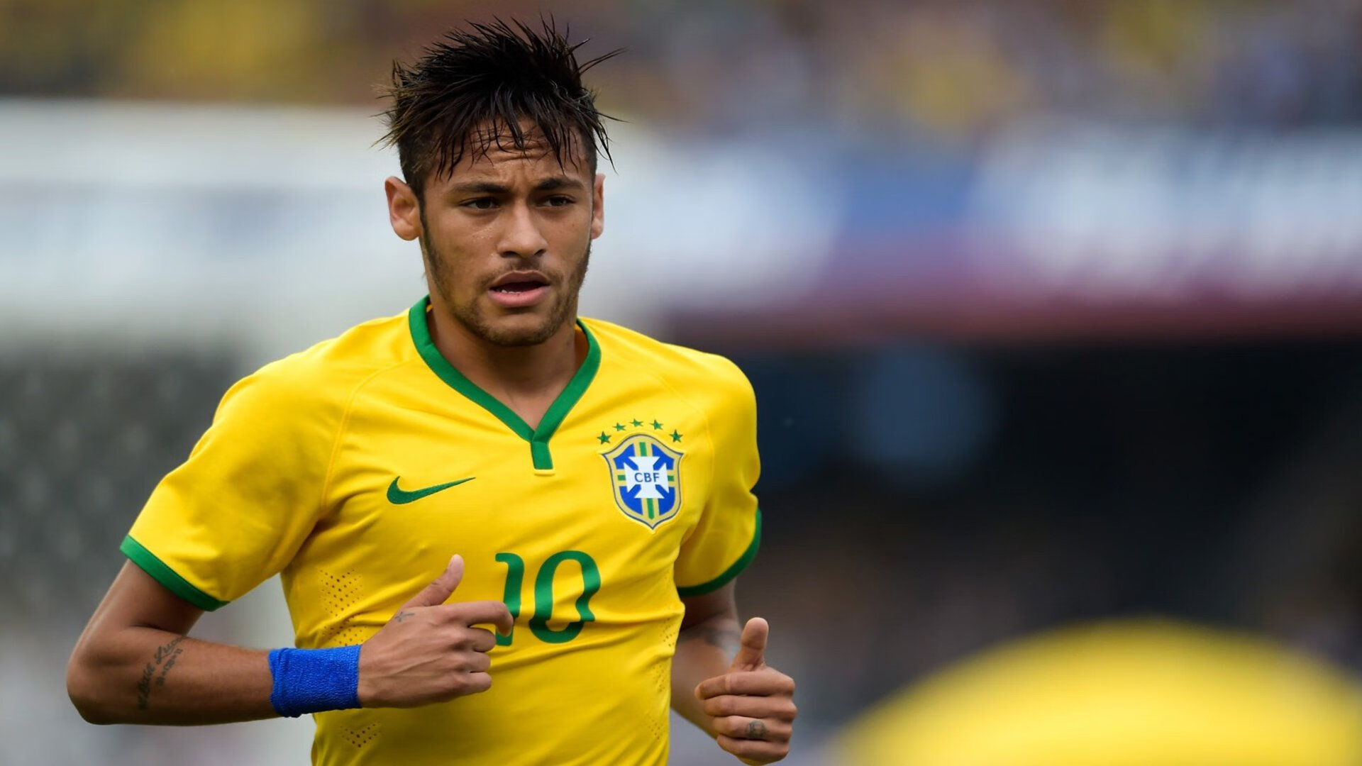 莱万多夫斯基跨界大胜独行侠？规则更新重塑赛场，体育世界迎来新纪元，莱万跨界制胜独行侠！规则革新开启体育新纪元